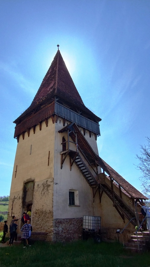 Wieża na terenie grodu kościelnego w Biertan