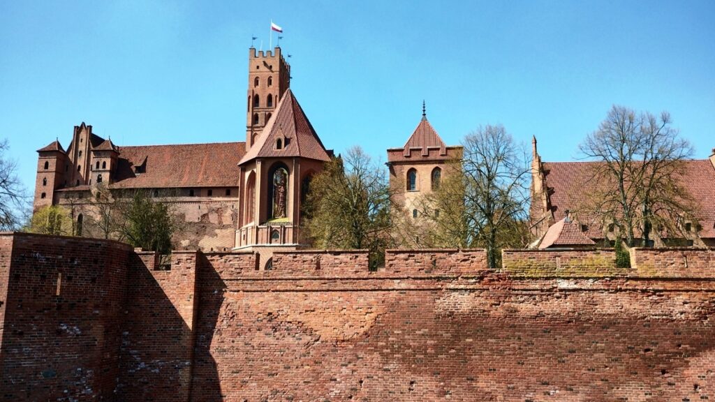 W tym miejscu rozpoczynamy zwiedzanie zamku w Malborku