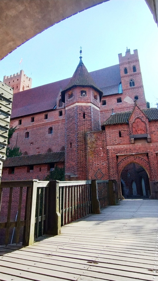 Zamek w Malborku - Umocnienia chroniące Zamek Wysoki