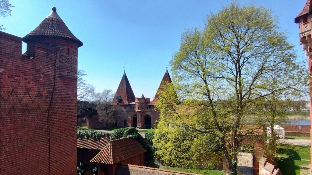Widok zamku w Malborku - kierunek na Nogat