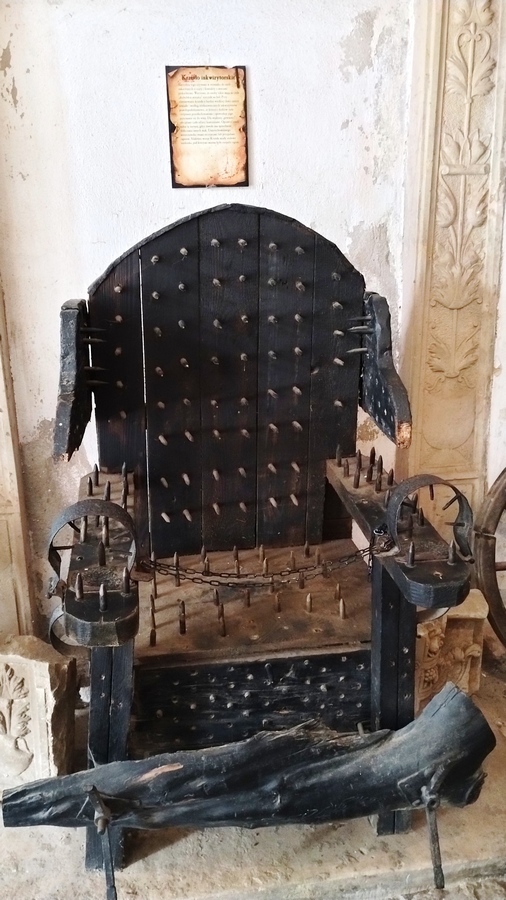 Krzesło inkwizytorskie